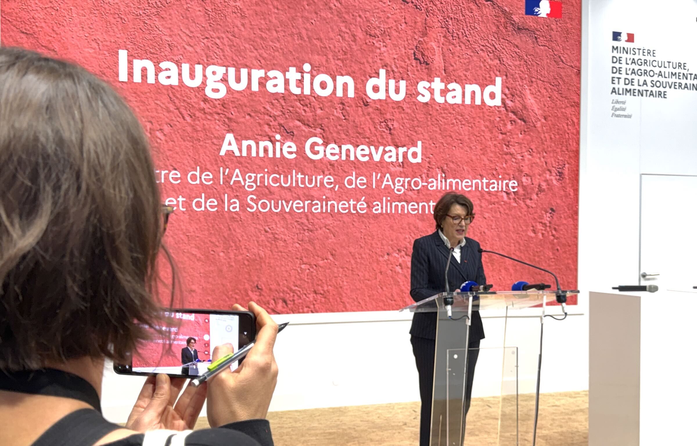 La ministre de l’Agriculture Annie Genevard au Salon de l’agriculture le 23 février 2026 (Crédit photo : R. Lecocq)