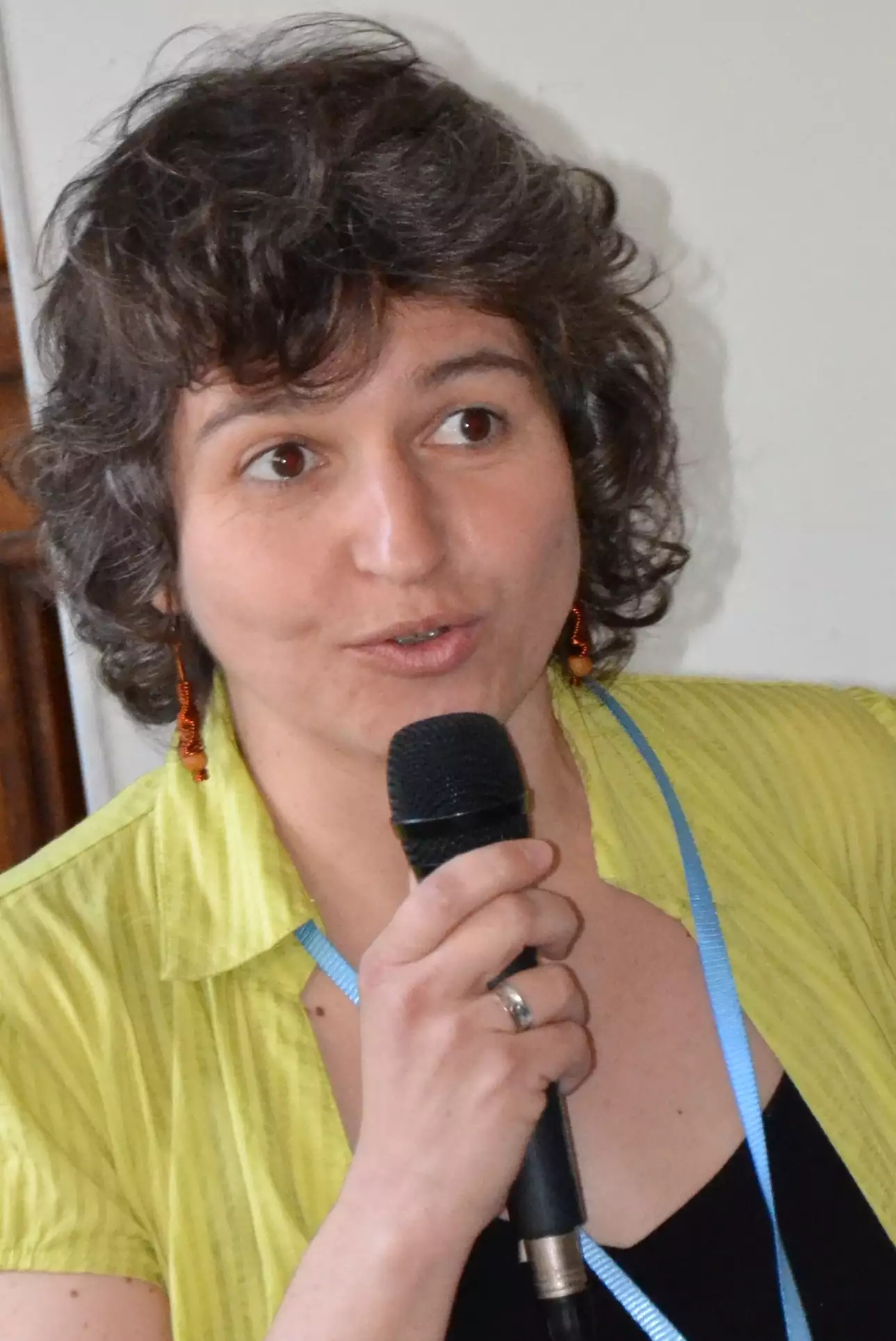 Véronique Lucas, sociologue rurale à l’Inrae, spécialiste des processus d’entraide, regrette que la question relative aux « échanges de travail et de services » présente dans le RGA 2020 n’ait pas encore été dépouillée par les services de la statistique agricole (Crédit photo : Amélie Turlot)