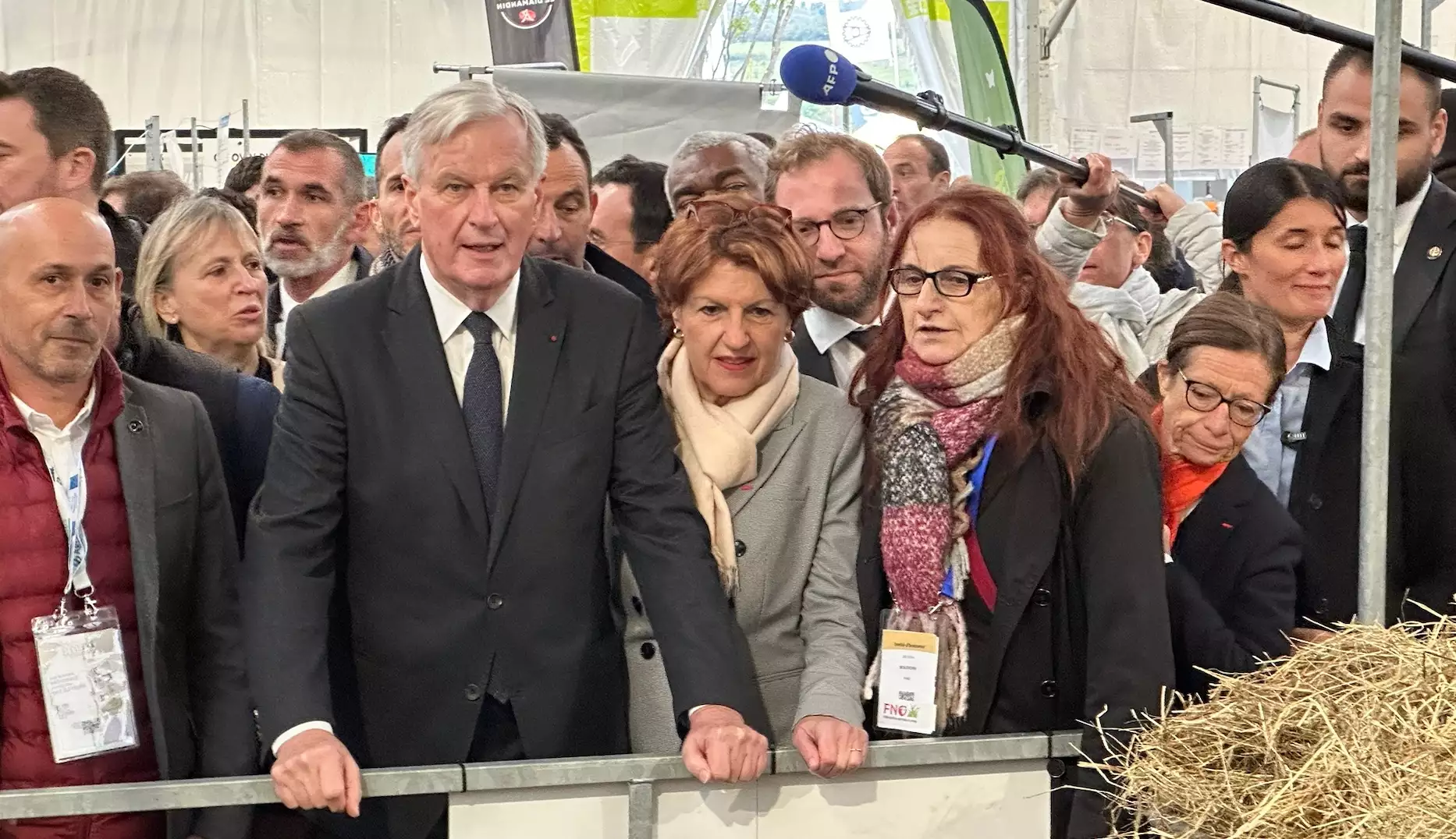 Le Premier ministre Michel Barnier à l’écoute de Michèle Boudoin, présidente de la FNO, aux côtés d’Annie Genevard, ministre de l’Agriculture