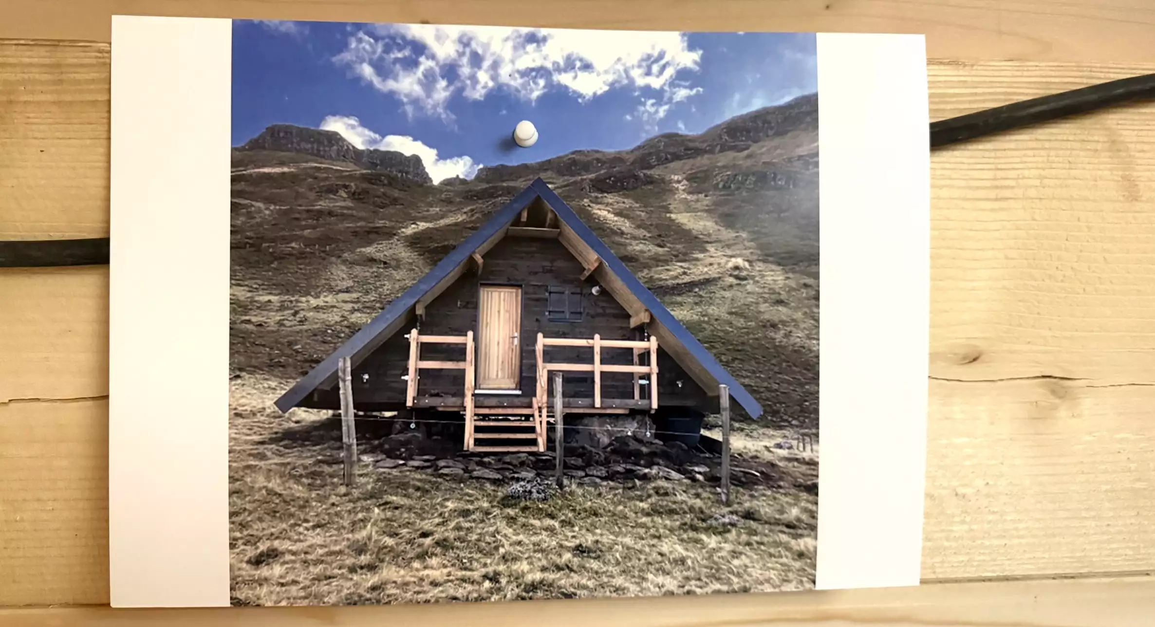 La cabane pastorale dans son environnement naturel © R. Lecocq