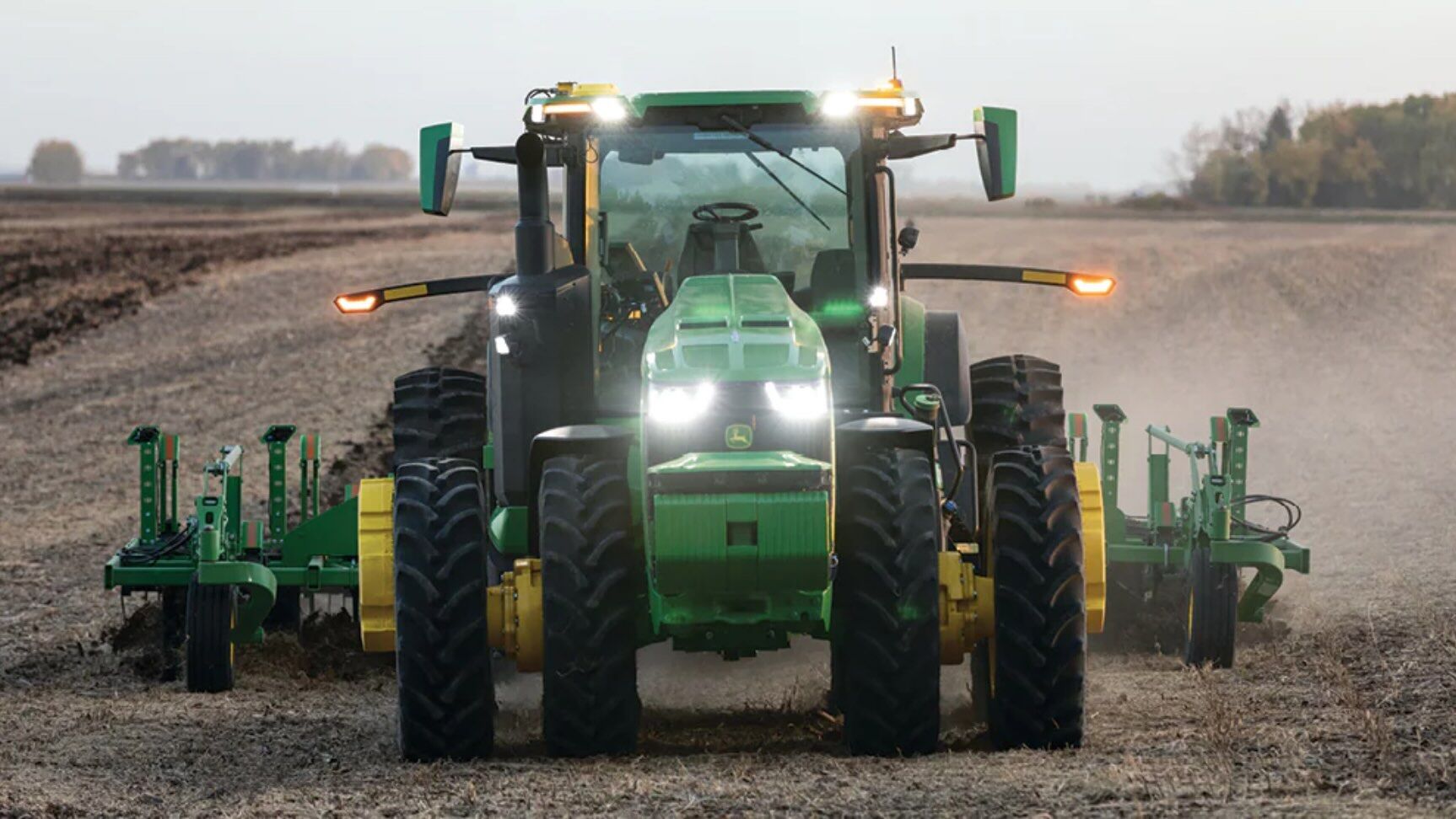 La version autonome du 8R, présentée en 2022 © John Deere