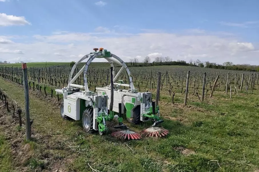 Le robot Ted équipé des doigts Kress Kult