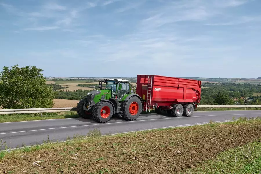 La transmission VarioDrive procure une force de traction maximale tout en ménageant le sol sur différentes surfaces
