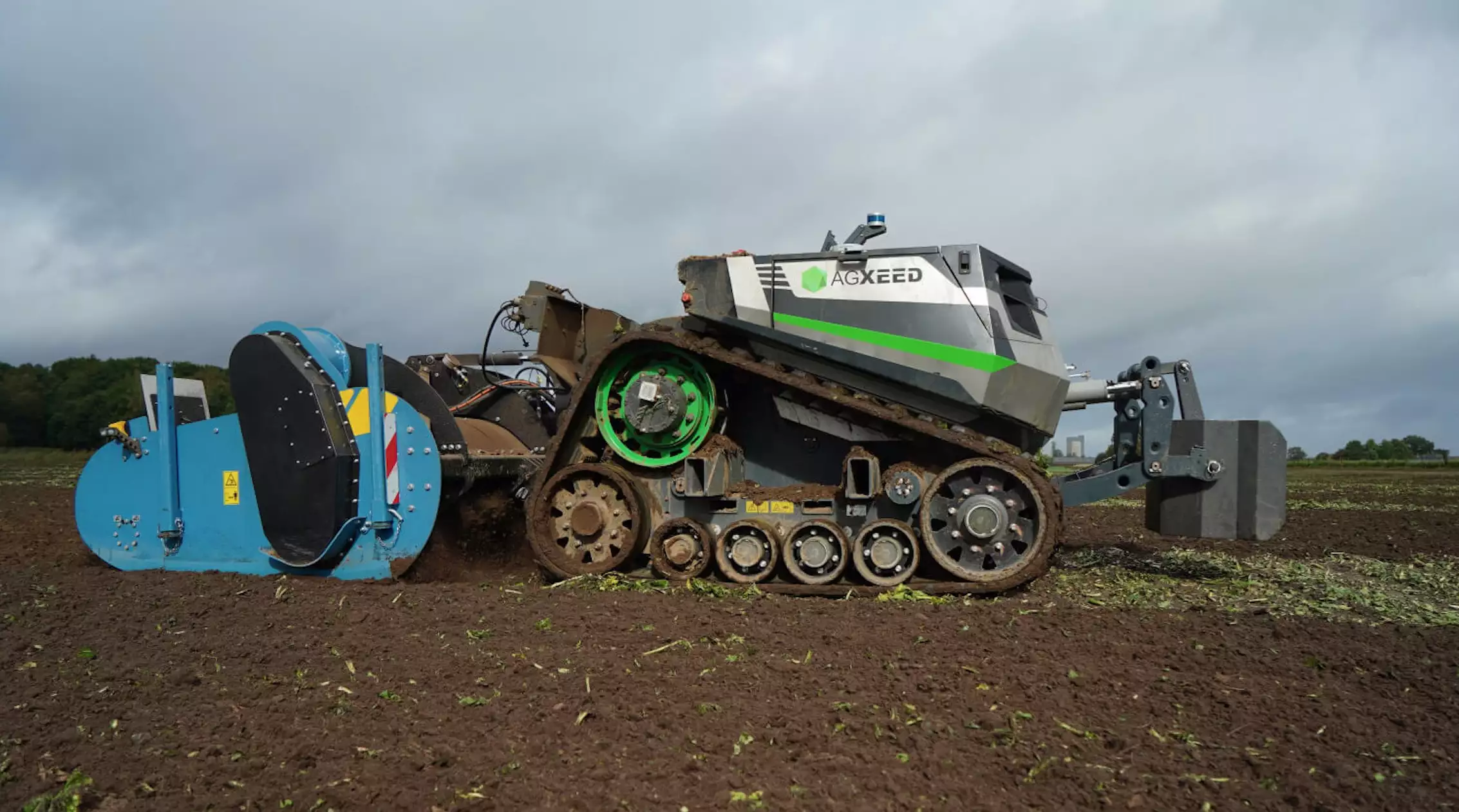 La commercialisation de l’AgBot est programmée pour 2022, avec plusieurs variantes de gabarit et de puissance (Crédit photo : Claas)