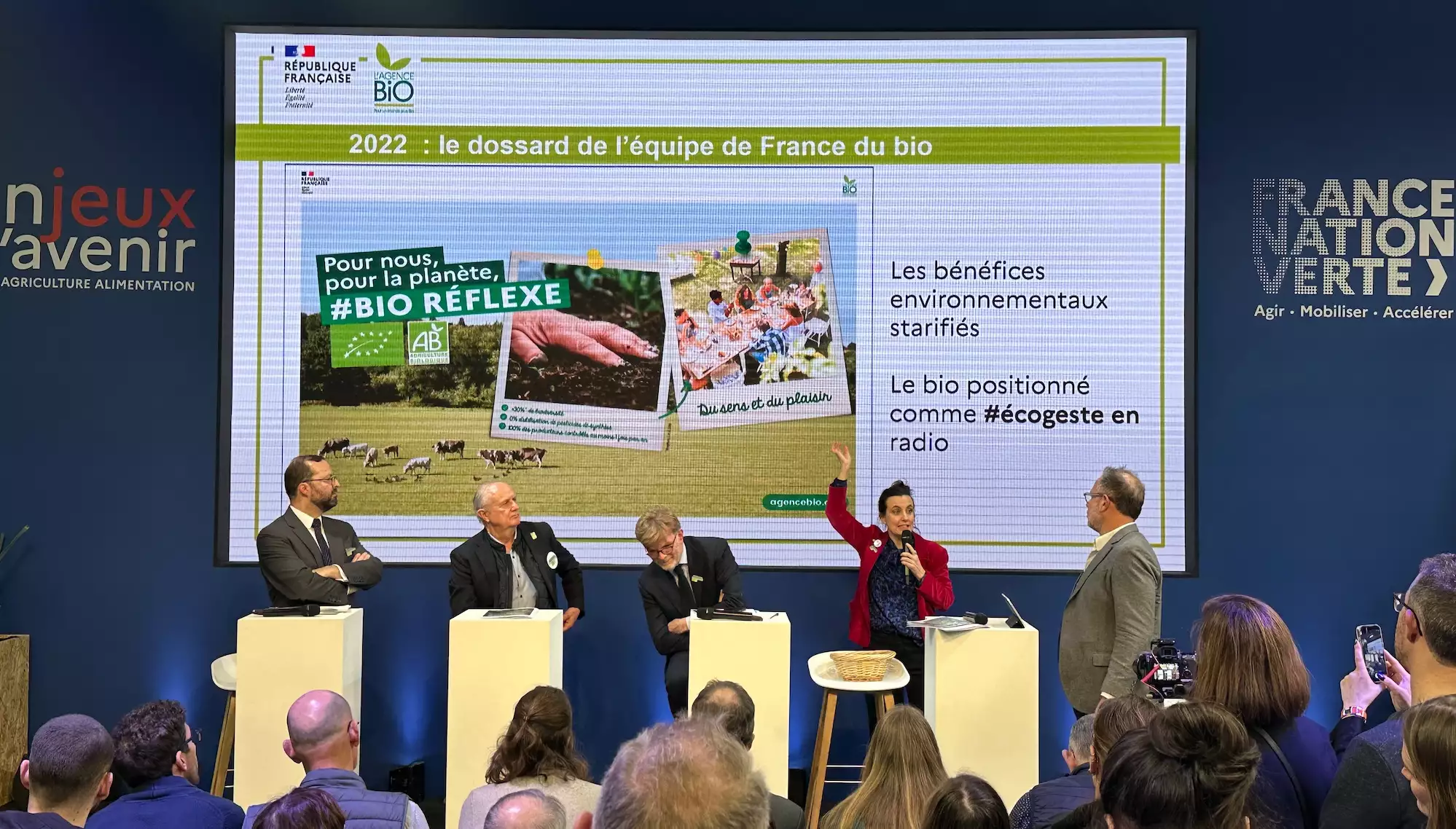 Présenté au SIA 2024, le Programme ambition bio, décliné en 3 axes et 26 actions, fait la part belle à la structuration des filières et à la stimulation de la demande (Crédit photo : R. Lecocq)