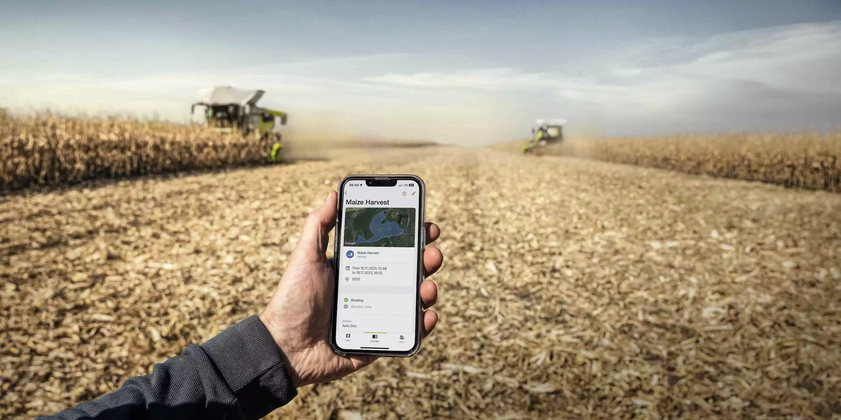 Claas Connect permet d'entrer dans l'univers de la connectivit&eacute; avec de vastes fonctions de documentation automatique des activit&eacute;s et un acc&egrave;s &agrave; la machine depuis le bureau ou en d&eacute;placement gr&acirc;ce &agrave; un appareil nomade