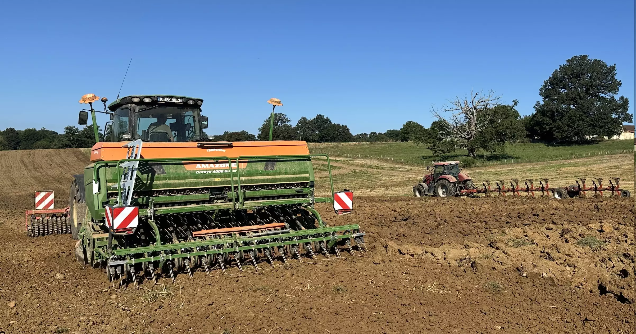 En date du 21 octobre, 21% des semis de blé tendre étaient réalisés contre 50% à la même date en 2023. Pour l’orge d’hiver, les chiffres sont respectivement de 38% et 64% (Crédit photo : R. Lecocq)