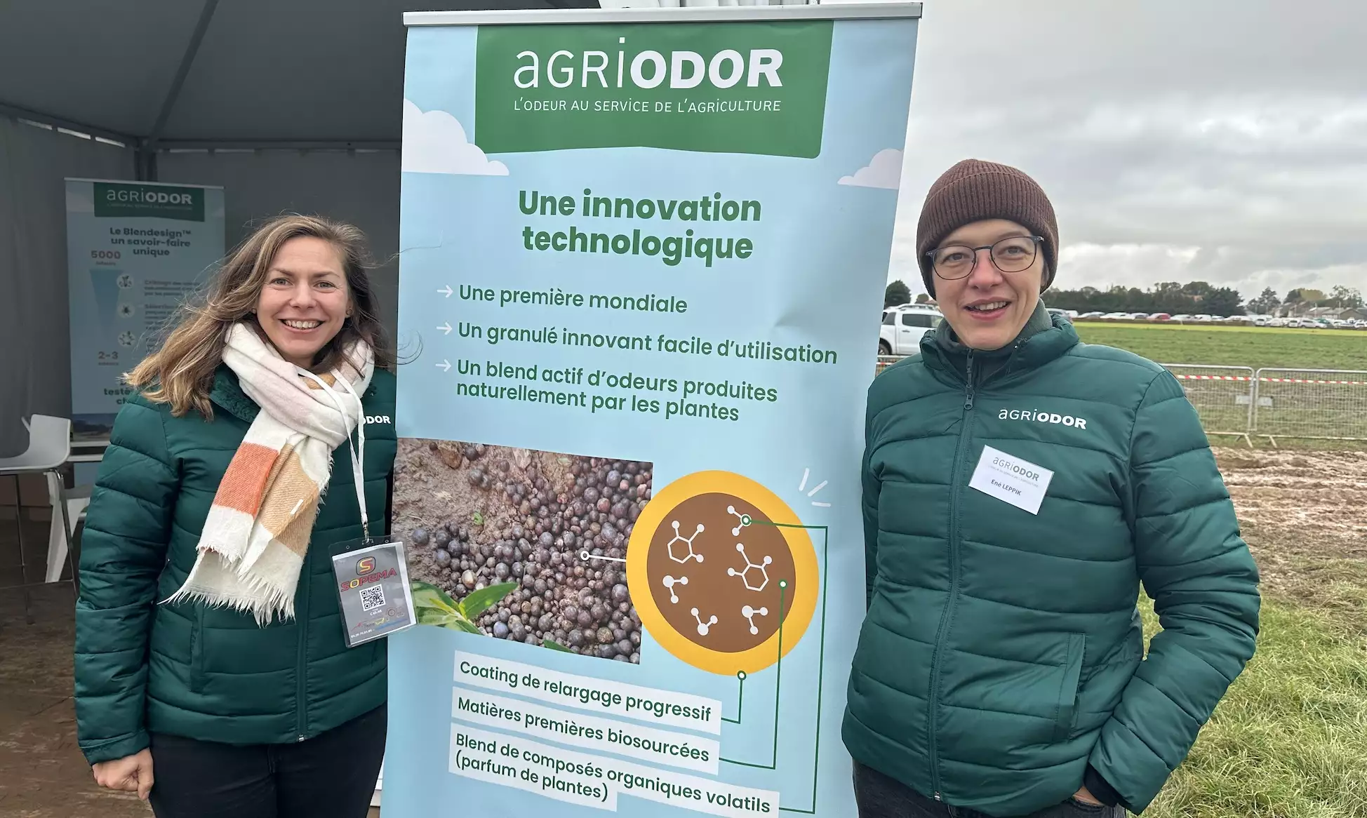 Camille Delpoux (à gauche) et Ene Leppik, co-fondatrices d’Agriodor, premier laboratoire européen d’écologie chimique (Crédit photo : R. Lecocq)