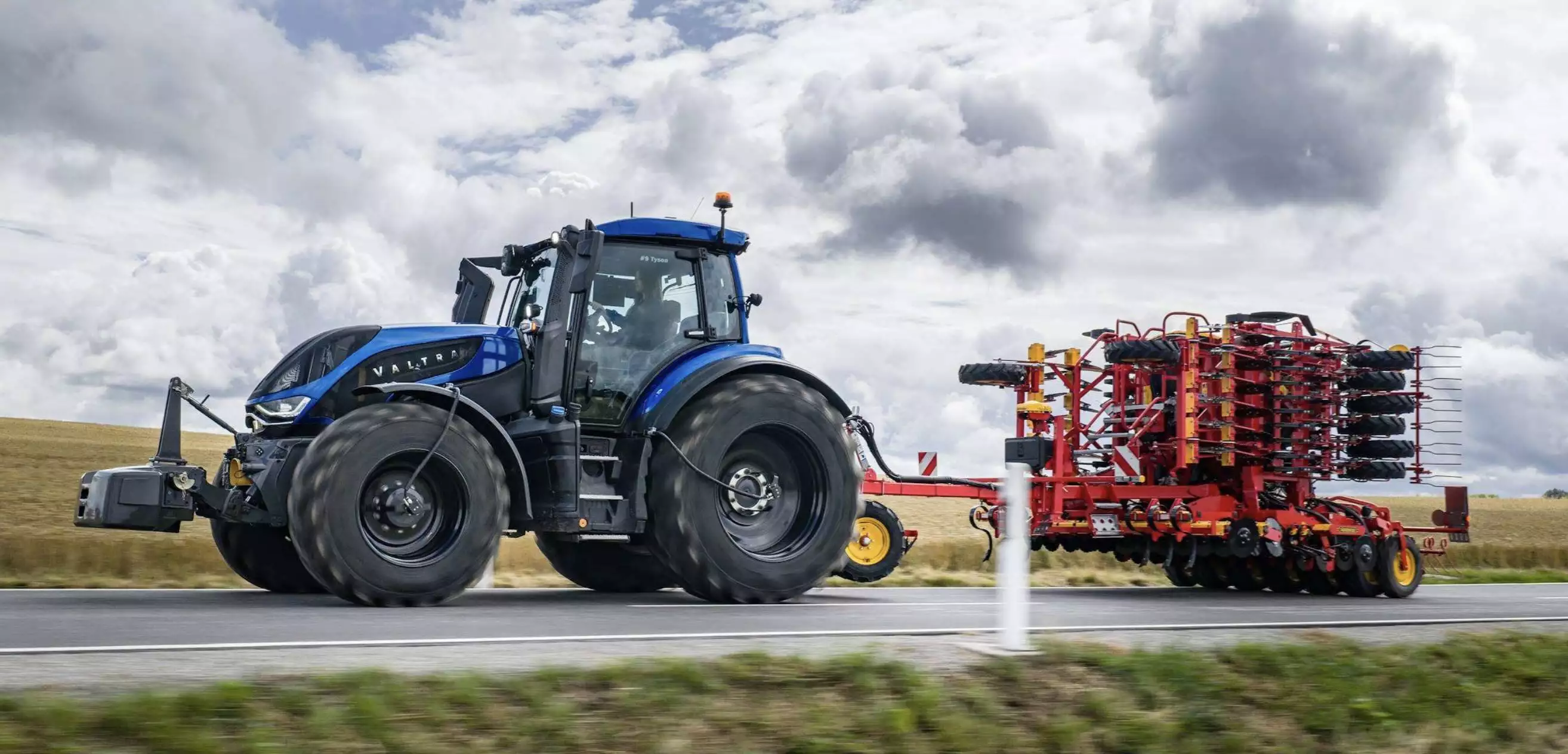 Valtra offre le choix entre la transmission variation continue CVT Agco ML 180 et une nouvelle transmission PowerShift à 10 rapports sous charge © Valtra