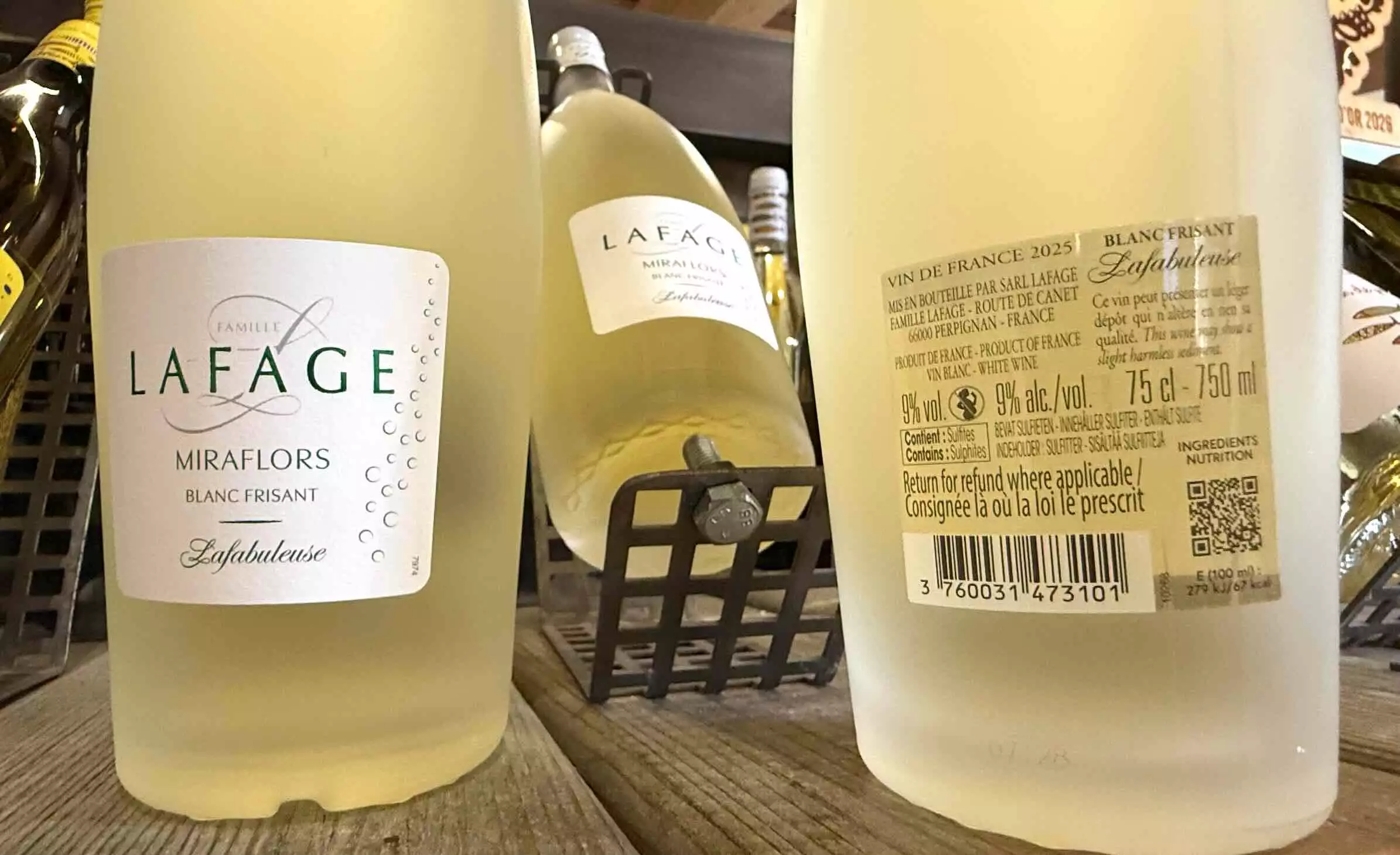 « Lafabuleuse », un vin « frisant » (légèrement pétillant) titrant 9% alc./vol., synonyme de fraicheur © R. Lecocq