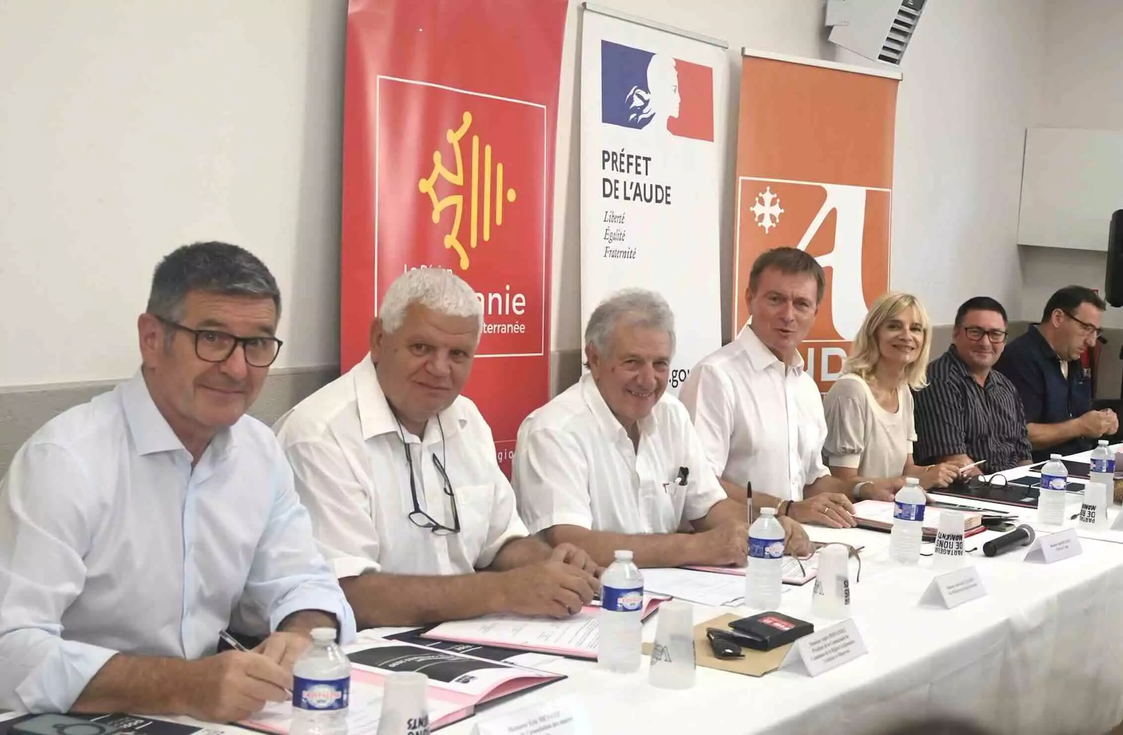La signature, le 5 août 2026, de la charte d’engagement du Plan Corbières 2030 © Préfecture de l’Aude