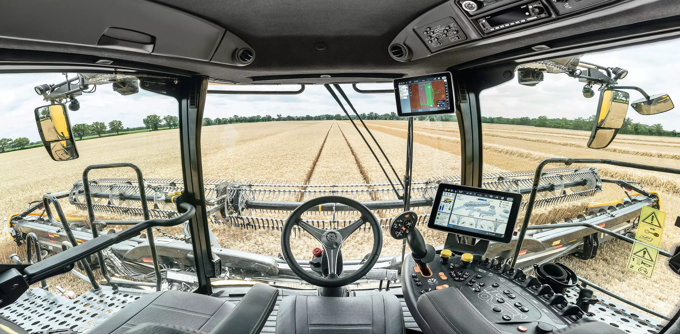 La CR11 est équipée du nouvel écran Intelliview 12 et du système de guidage IntelliSteer, ainsi que d'autres fonctions essentielles de l'agriculture de précision (Crédit photo : New Holland)
