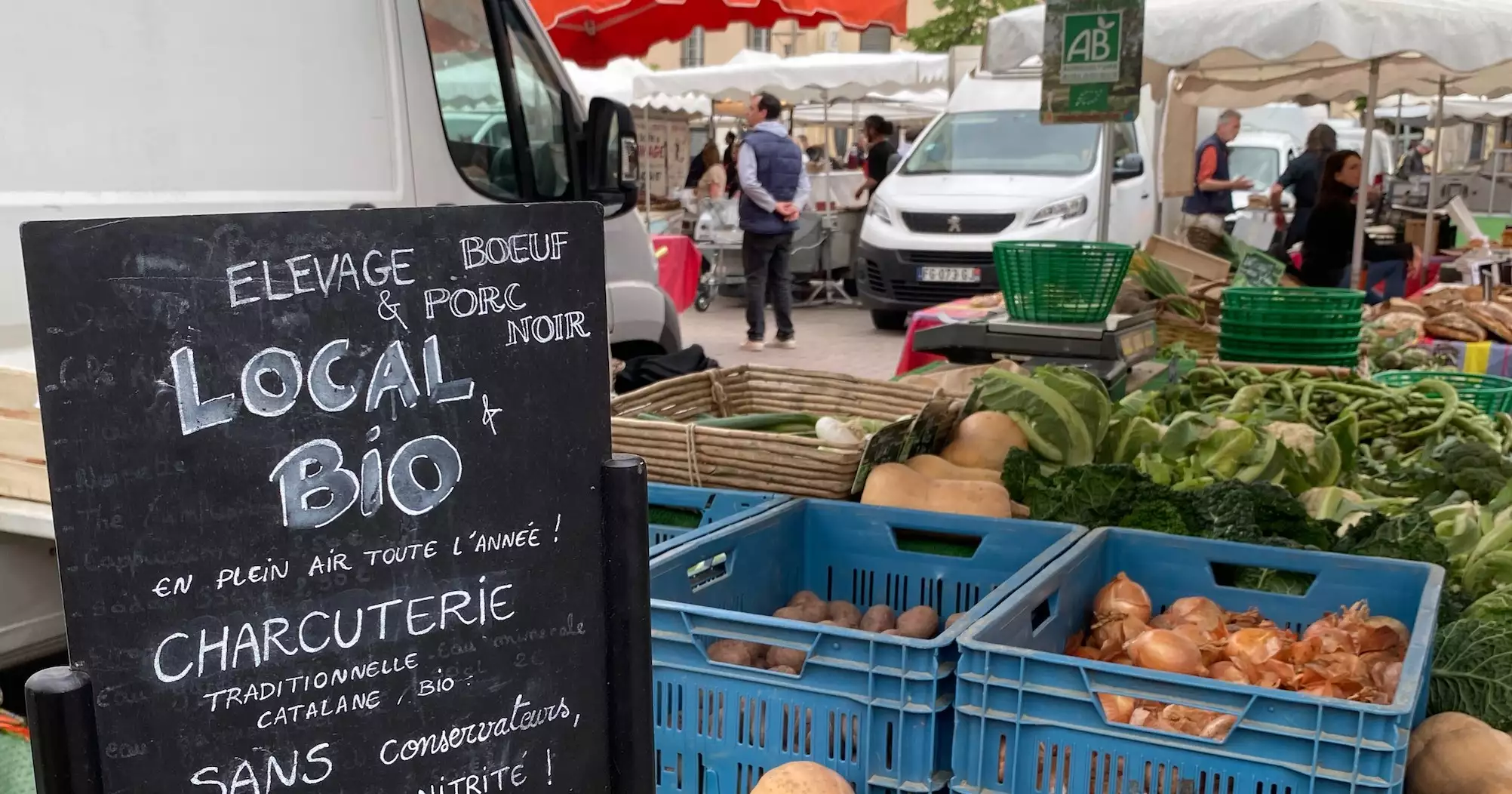 Local et bio ne sont pas antinomiques : si le local représente entre 1 à 2% des achats alimentaires des Français, le taux monte à 13% en bio (Crédit photo : R. Lecocq)